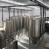 10BBL Zbiornik do fermentacji piwa Dwuścienna izobaryczna fermentacja stożkowa / Unitank na sprzedaż